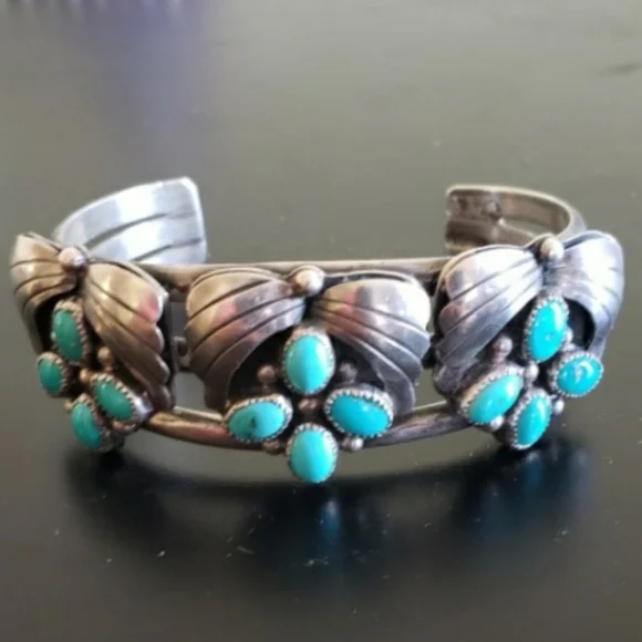 Vintage Turquoise Sterling Silver Pearls Necklace AND Cuff 123 grams Signed - Picture 11 of 11